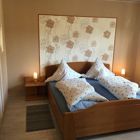 Ferienwohnung Martina 첼 안 데어 모젤 외부 사진